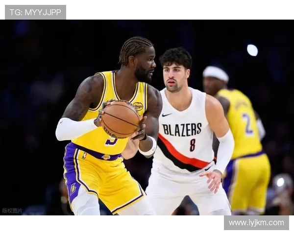 里夫斯爆发砍下51分湖人众志成城客场险胜国王拉文空砍32分难救主